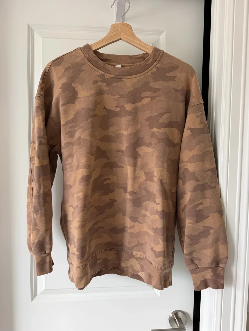 Lululemon Perfectly Oversized Crew Heritage 365 Camo Beige Multi